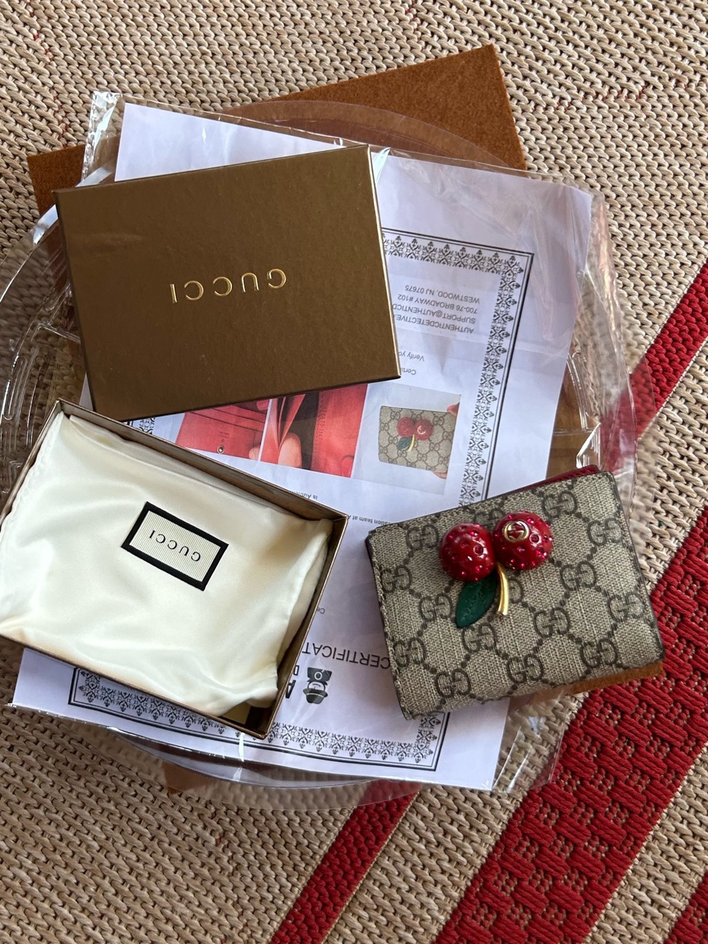 GUCCI Authentic GG Cherry Supreme Wallet - Picture 9 of 9